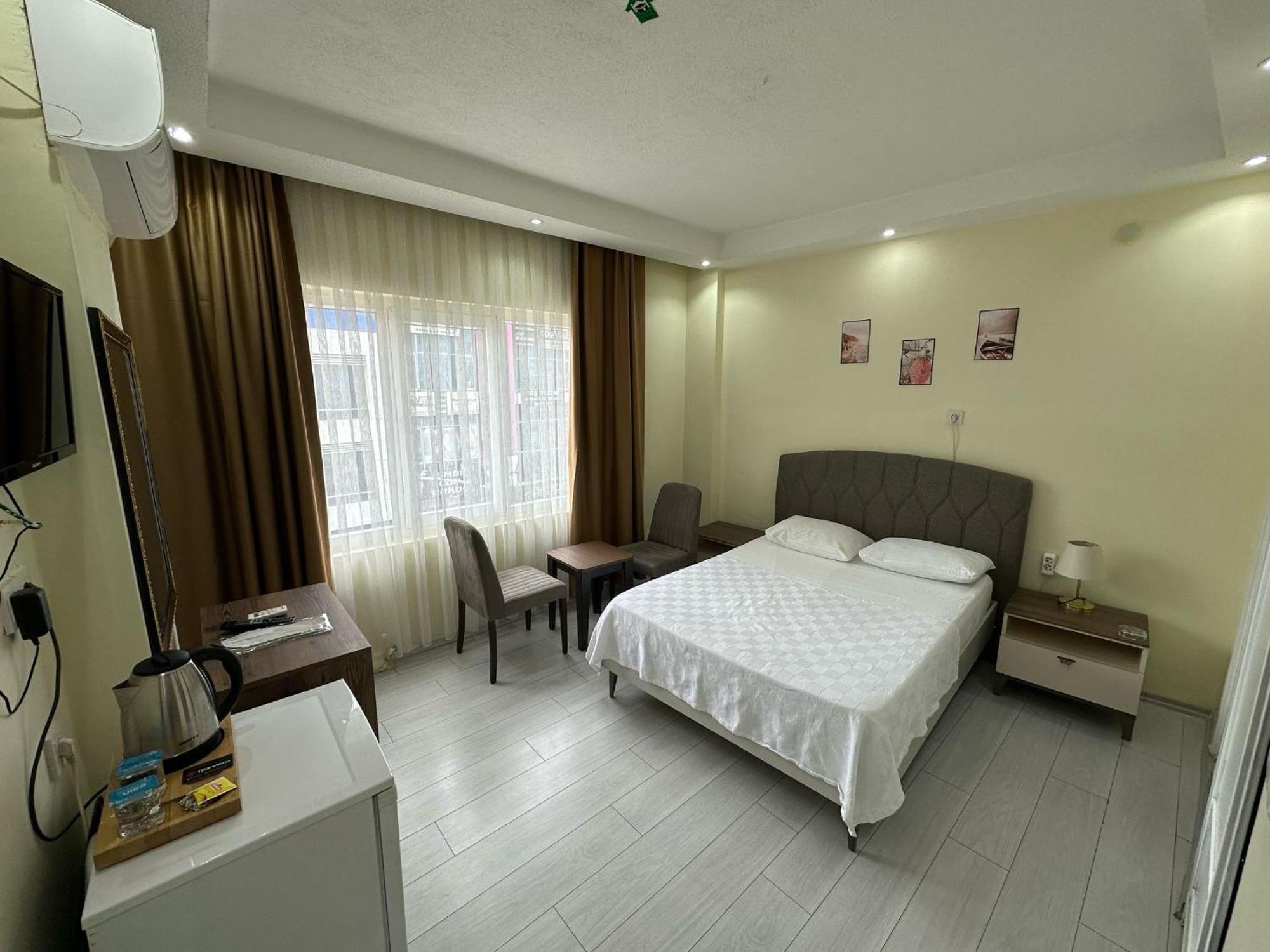 Otel Naval